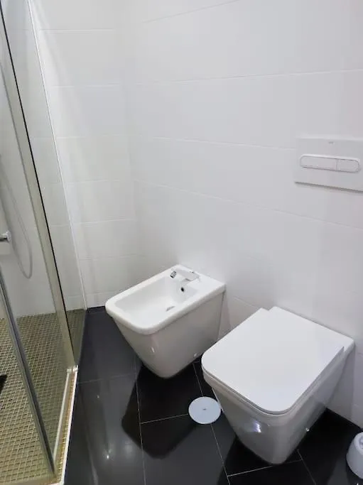 Luminoso Apartamento Con Garaje En El Centro Malaga Apartment