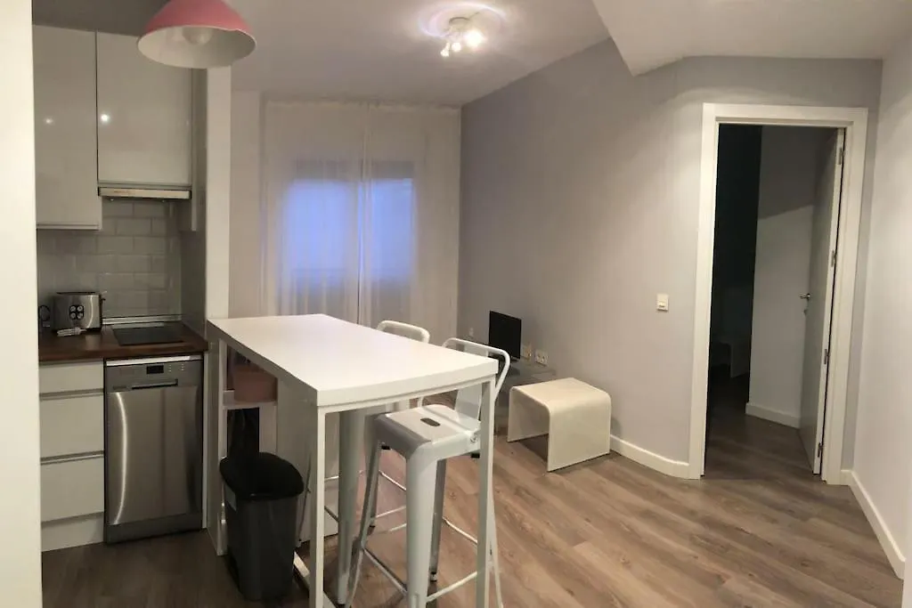 Luminoso Apartamento Con Garaje En El Centro Malaga